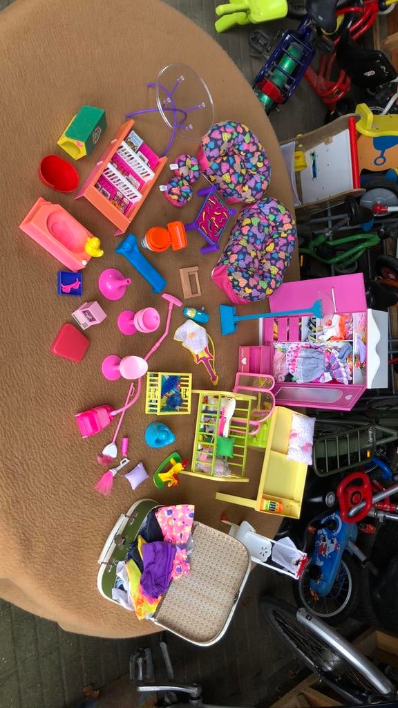 Meisjes kinderspeelhoek., Ophalen, Zo goed als nieuw