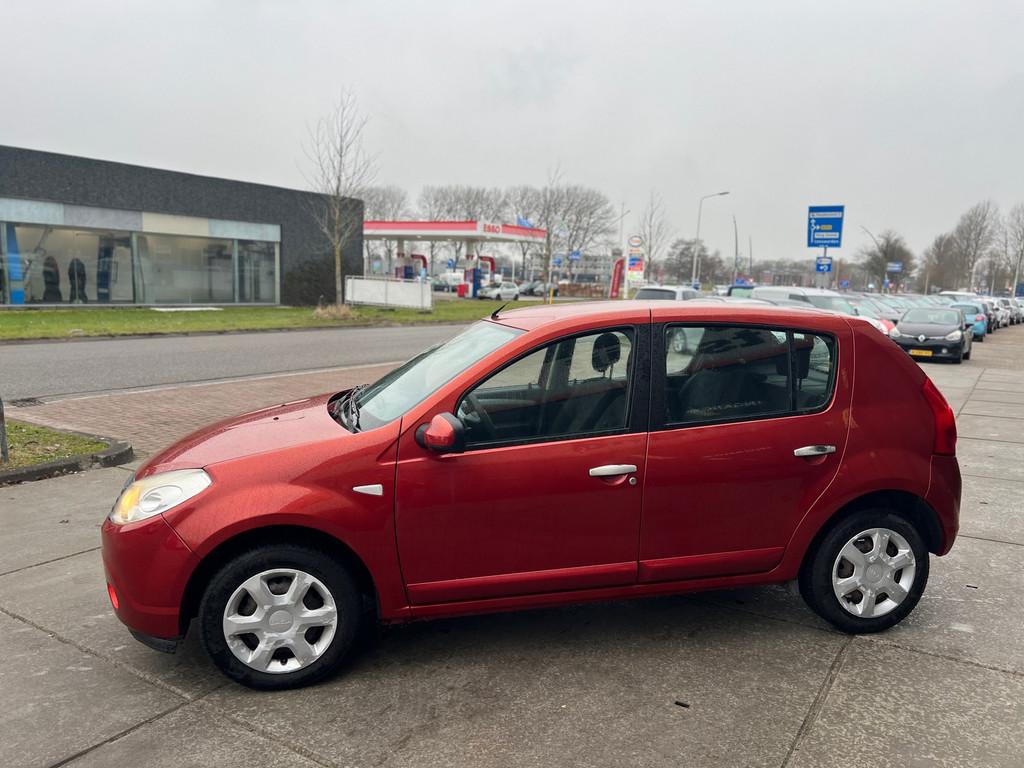 Dacia Sandero 1.6 Lauréate - Airco, Auto's, Dacia, Voorwielaandrijving, Stof, 1011 kg, 4 cilinders
