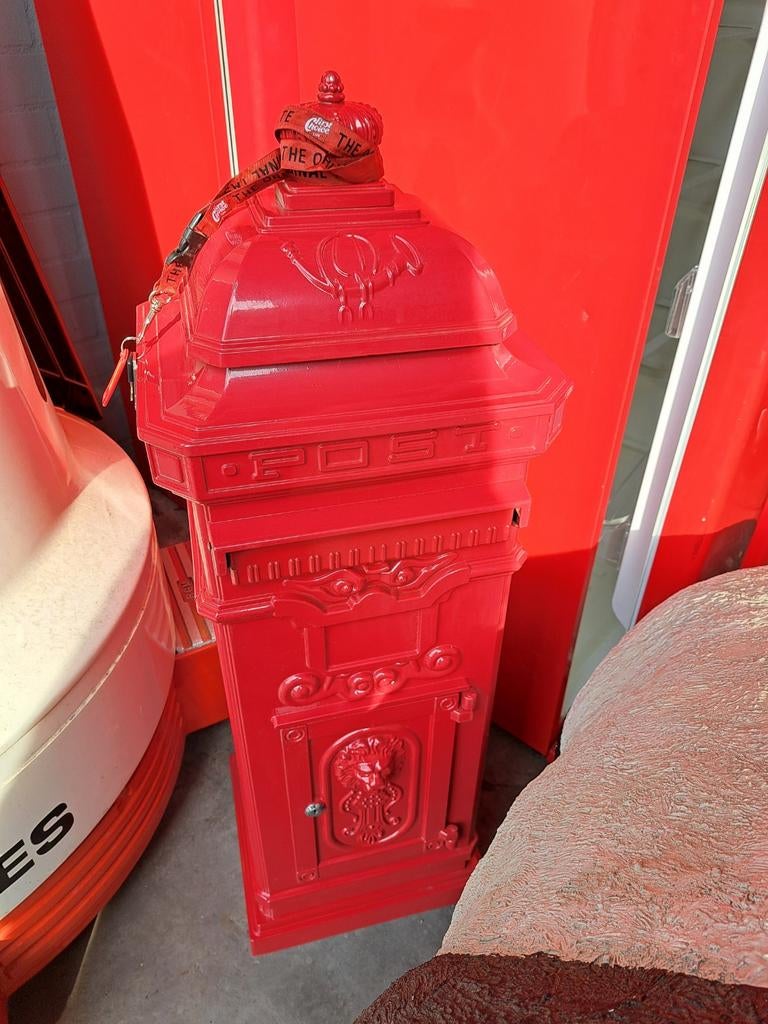 Rode brievenbus staand model nieuw, Ophalen, Gebruikt