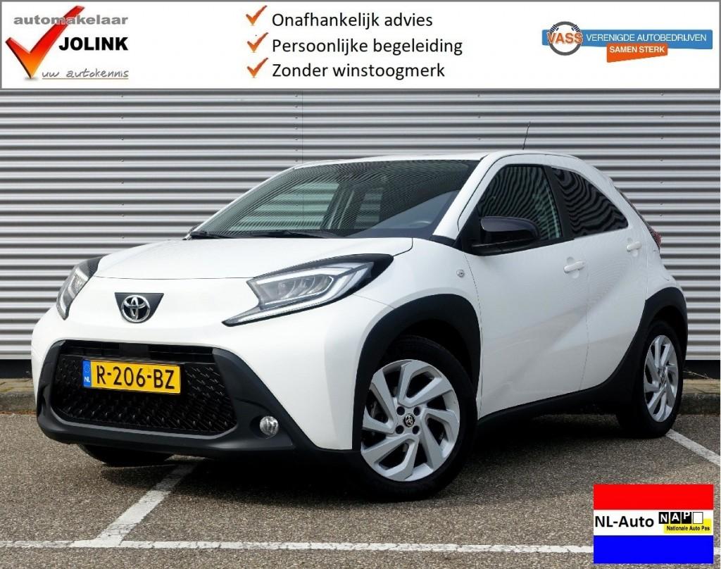 Toyota AYGO X 1.0 12V VVT-i First I NL-Auto I 100% dealer I, Gebruikt, 920 kg, Met garantie (alle), 4 stoelen