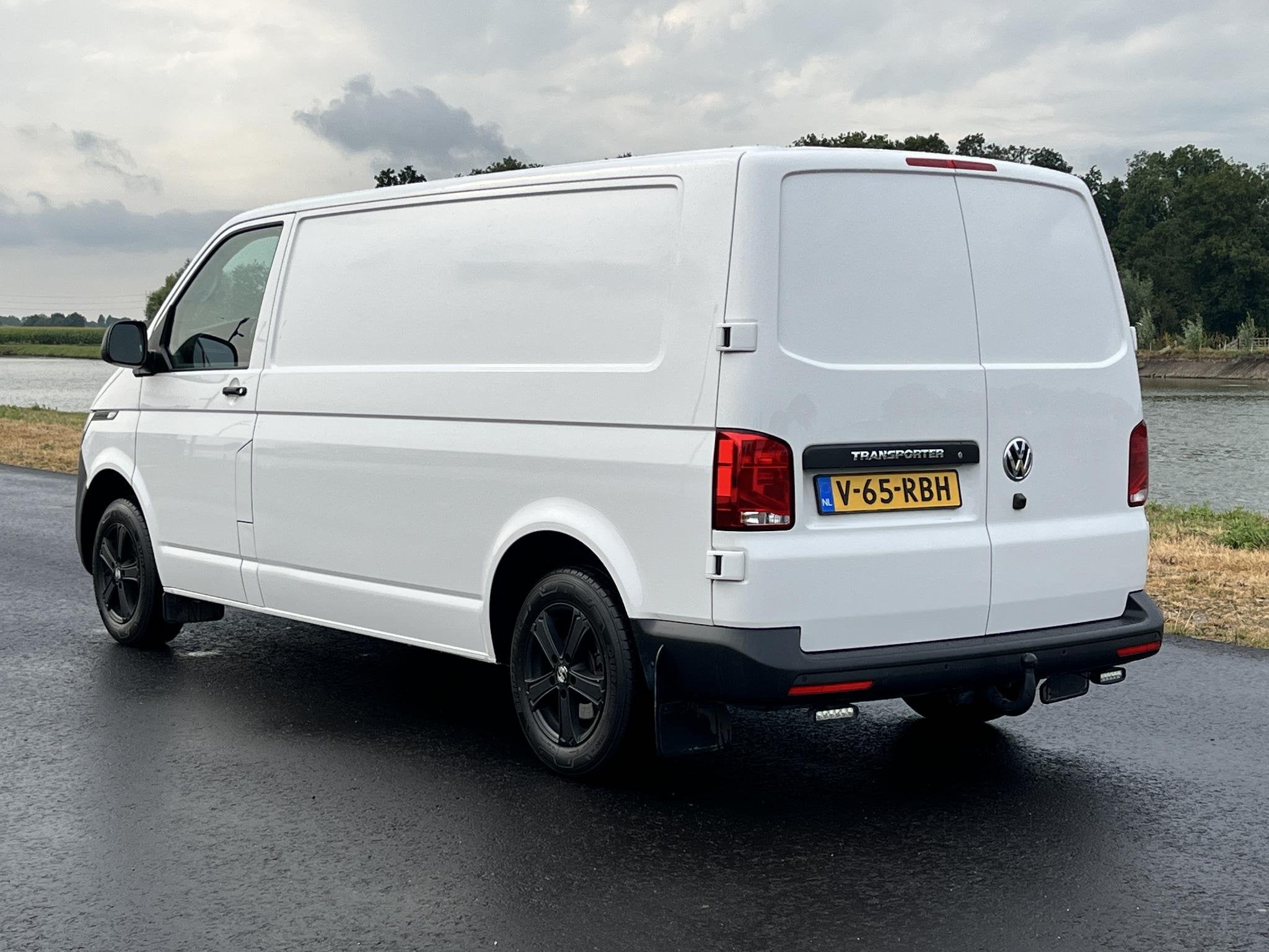 Volkswagen Transporter ABT e 6.1 Airco, carplay, camera, tre, Auto's, Bestelauto's, Stof, Gebruikt, 4 cilinders, Volkswagen