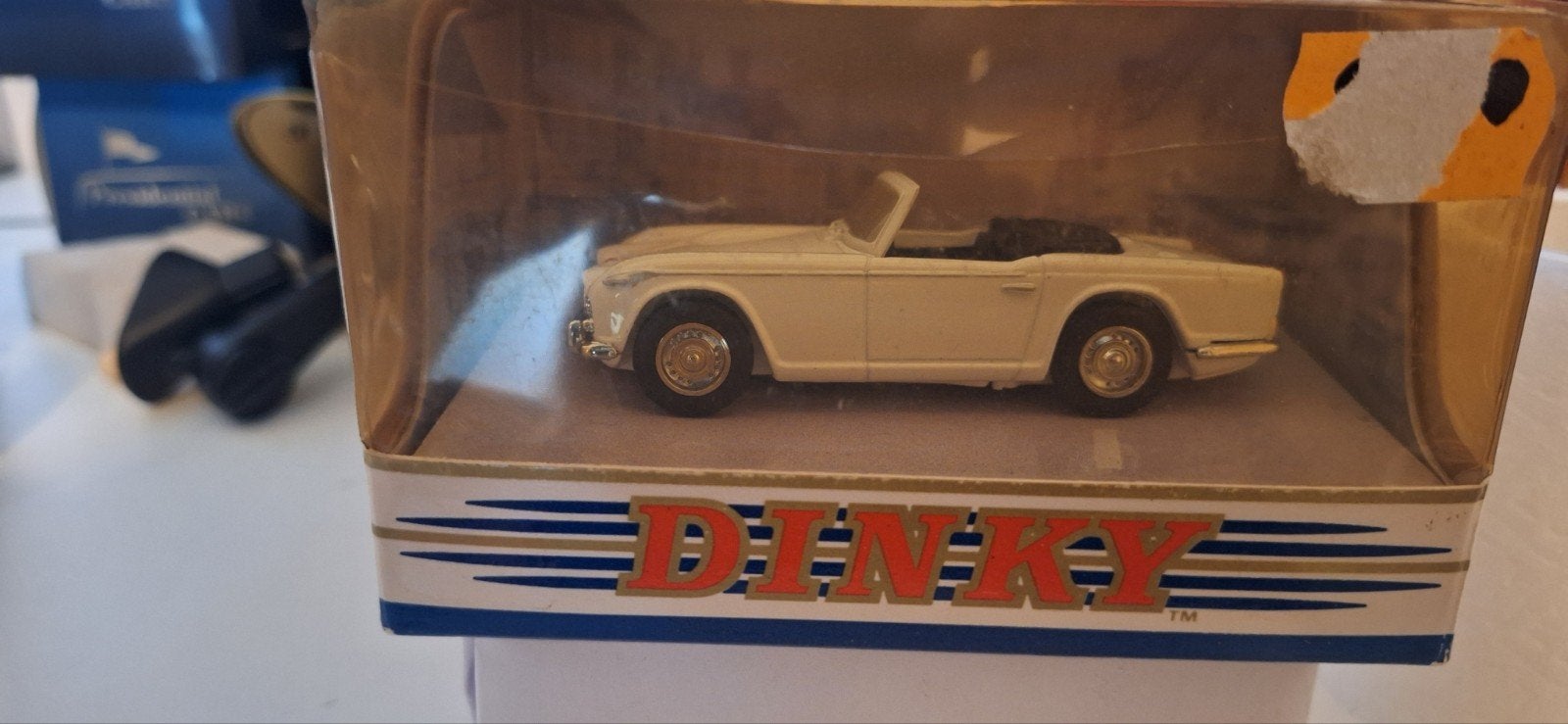 Dinky Toy Triumph TR4A - Wit - Nieuw in doos, Ophalen of Verzenden, Nieuw, Auto