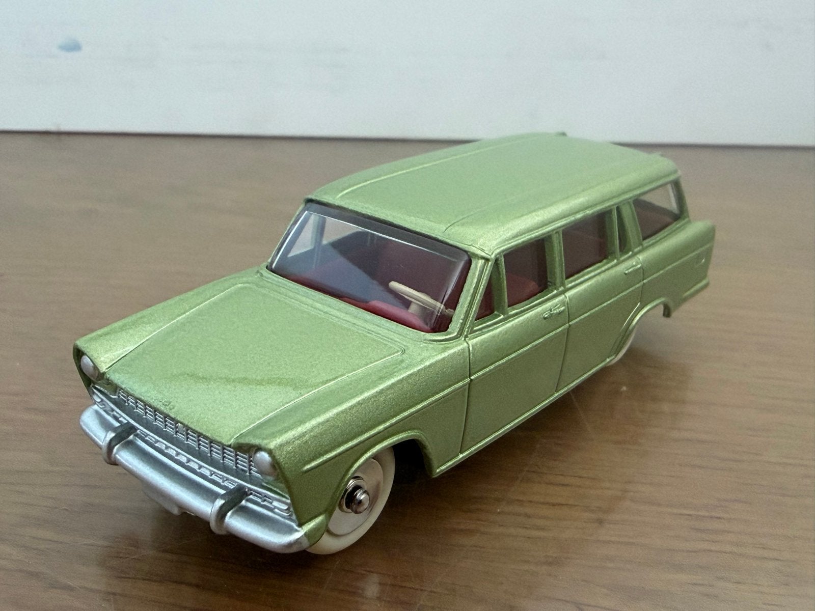 Dinky Toys 548 Fiat 1800 Station Wagon - Nieuw in doos, Ophalen of Verzenden, Nieuw, Auto