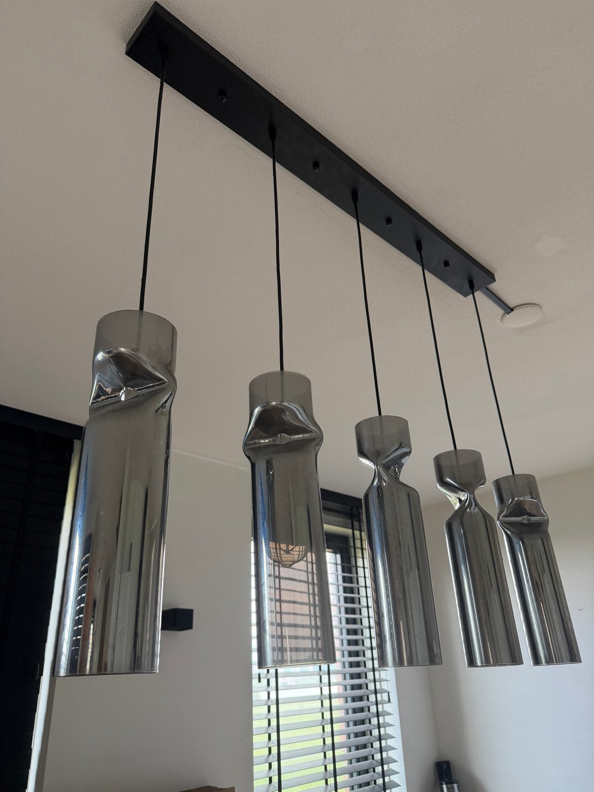 Moderne hanglamp met 5 metalen kokers, industrieel design, Ophalen, Zo goed als nieuw, Metaal, E27 (groot)