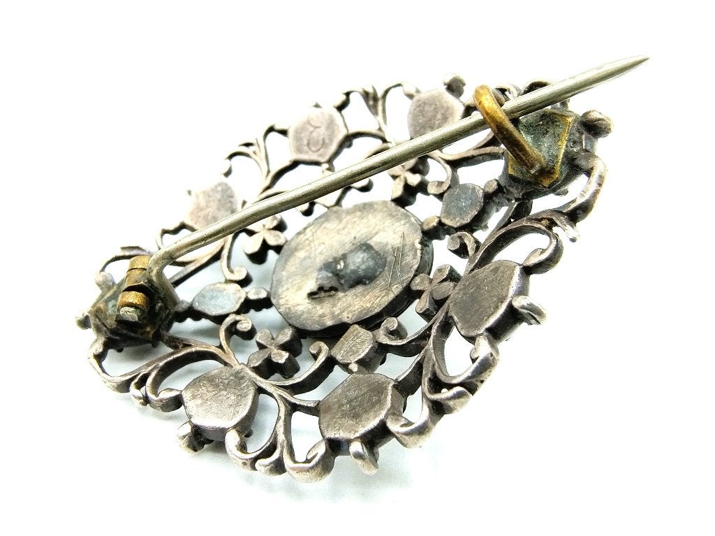 Antieke zilveren broche met 9 roosdiamanten, 4 tot 7 cm, Gebruikt, Info@zilverwebsite.nl, Verzenden