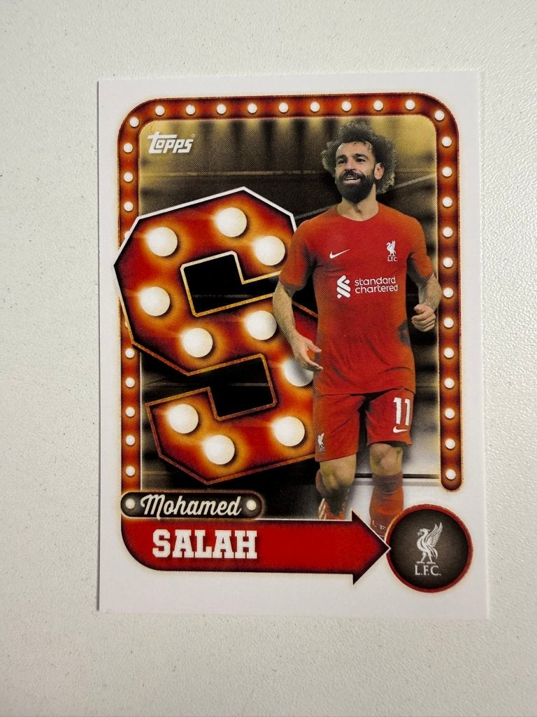 27 Mohamed Salah Collectors Tin Liverpool 2025-26, Ophalen of Verzenden, Nieuw, Buitenlandse clubs, Poster, Plaatje of Sticker