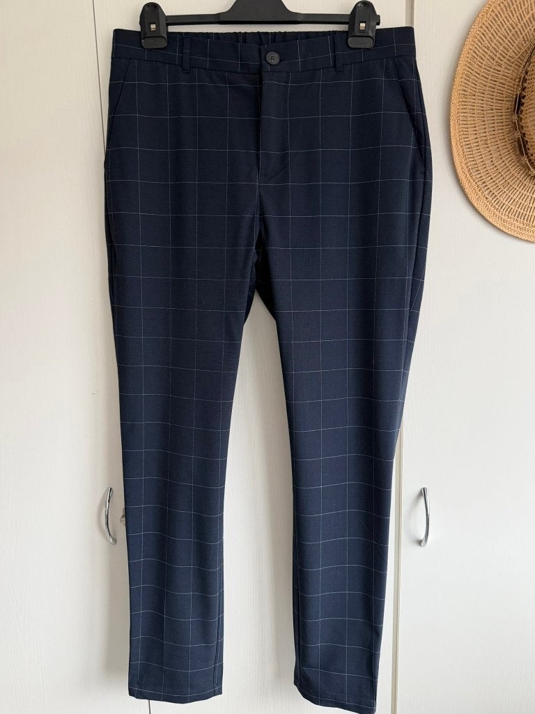 ZGAN > Blauwe krijtsteep Broek /maat XL/ Daily Aesthetikz, Kleding | Heren, Broeken en Pantalons, Maat 56/58 (XL), Zo goed als nieuw