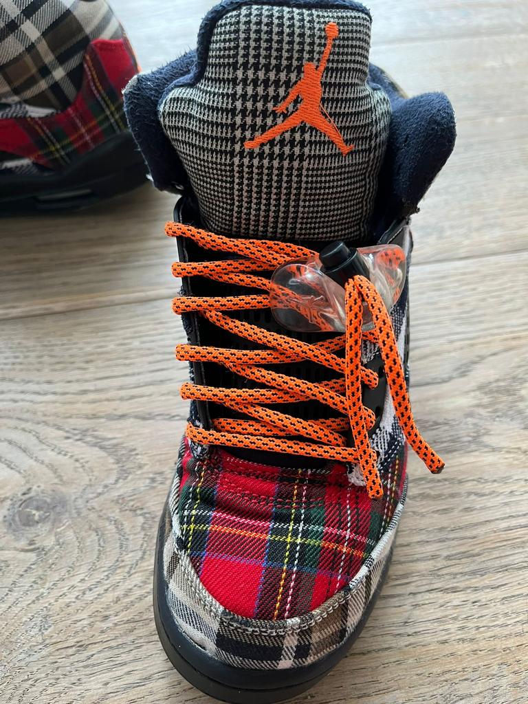 Air Jordan kids, Ophalen of Verzenden, Zo goed als nieuw, Schoenen