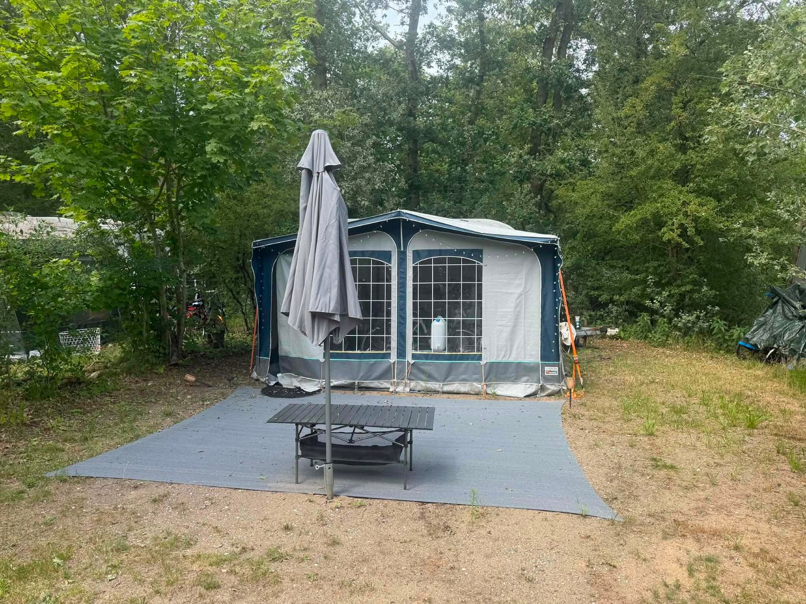 Caravan tent, Ophalen, Gebruikt