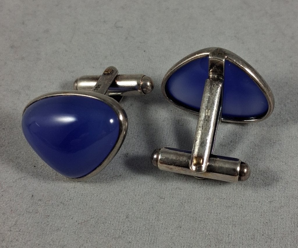 Zilveren manchetknopen blauwe halfedelsteen 835 zilver, Gebruikt, https://www.zilverjuwelier.nl/winkel/zilveren-manchetknopen-blauwe-halfedelsteen-835-zilver/