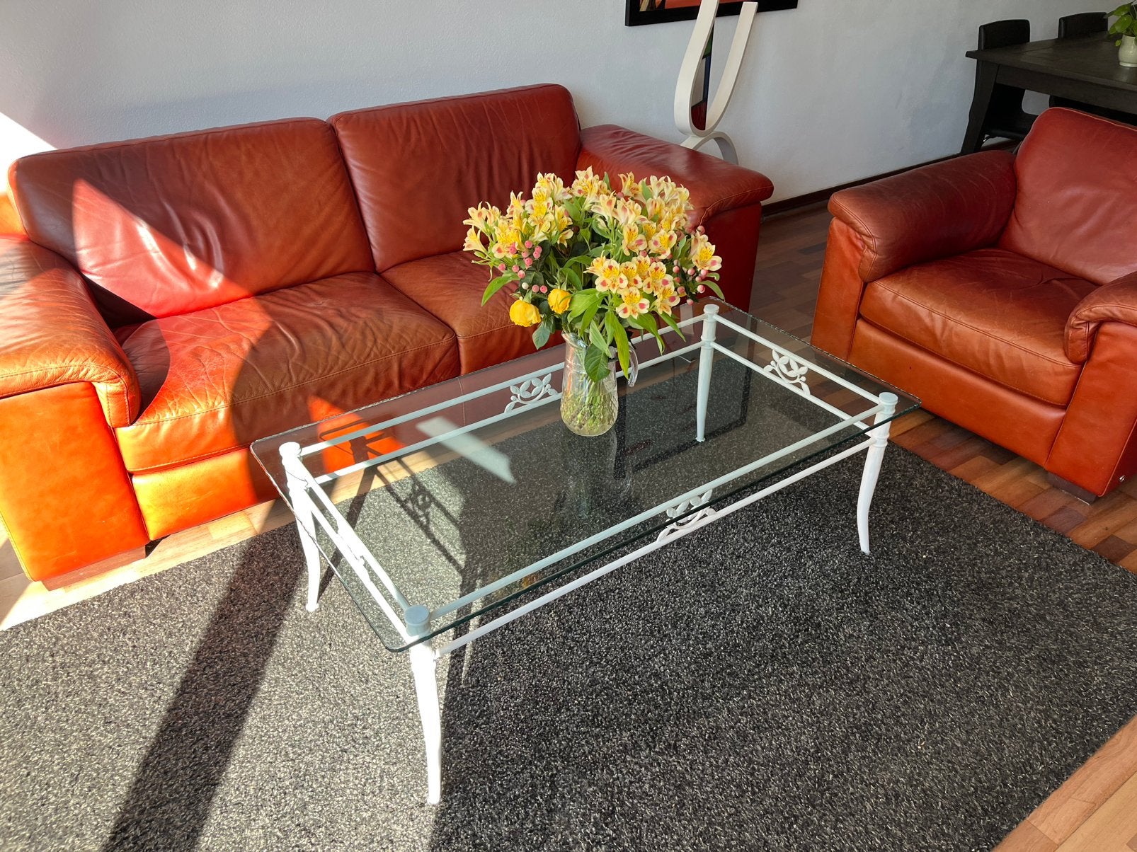 Salontafel van glas 130 x 70 x 38 cm. Moet weg !, Ophalen, Zo goed als nieuw