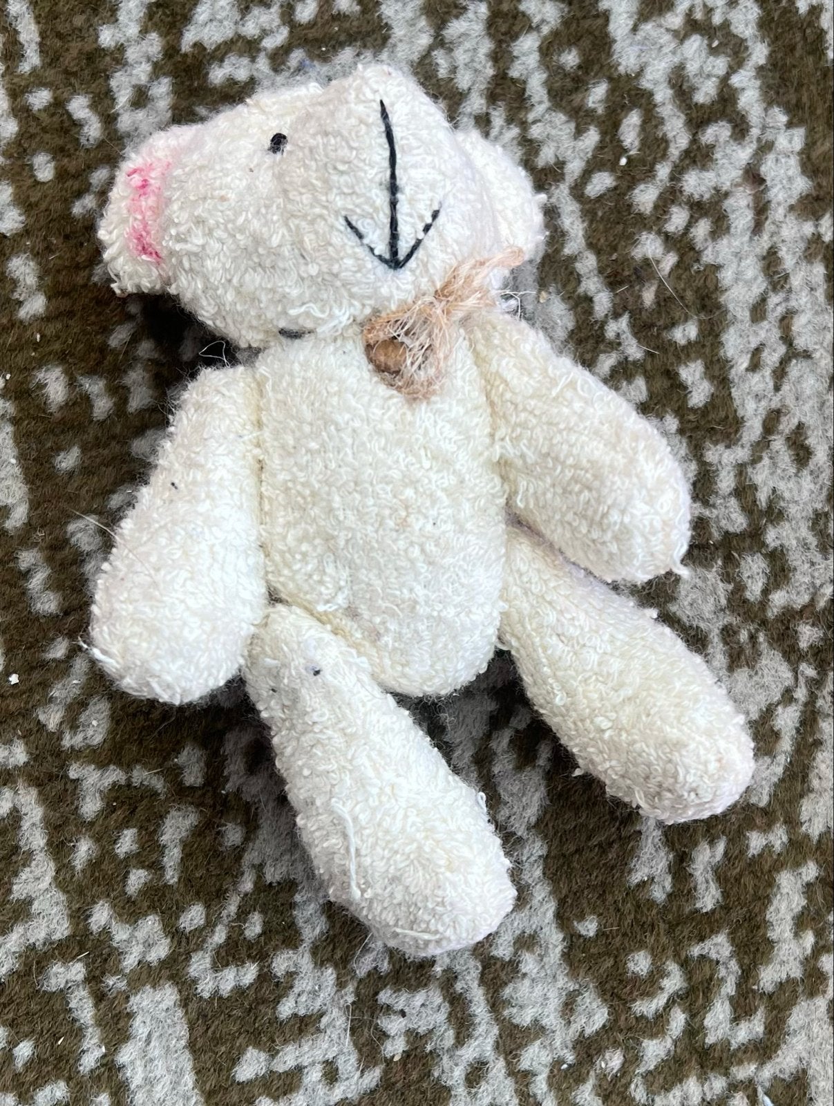 Schattige kleine witte teddybeertje- knuffel, Ophalen of Verzenden, Zo goed als nieuw