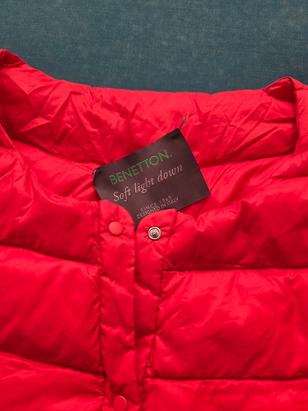 Benetton rode donsjas - Soft Light Down, Benetton, Ophalen of Verzenden, Maat 36 (S), Gedragen