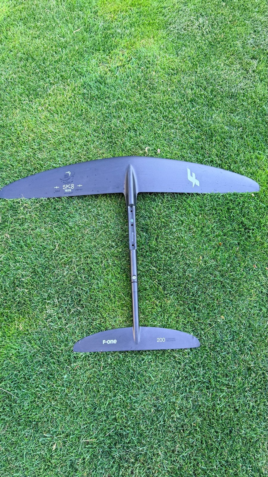 F-one SK8 1050 v1 Carbon Hydrofoil, Watersport en Boten, Wingsurfen, Ophalen, Gebruikt