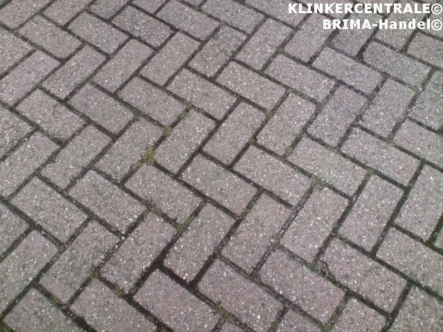 VOORDELIG 1011 gebruikte betonklinkers op pallets bkk bss, Tuin en Terras, Bij dit gebruikte product niet meer te achterhalen.