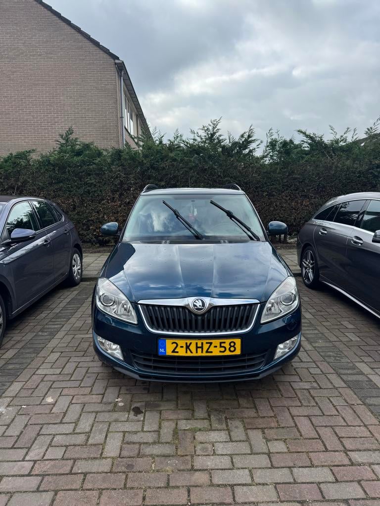 Skoda Fabia 1.2 TSI 63KW Combi 2013 Blauw, Auto's, Skoda, Voorwielaandrijving, 40 €/maand, 4 cilinders, 1036 kg