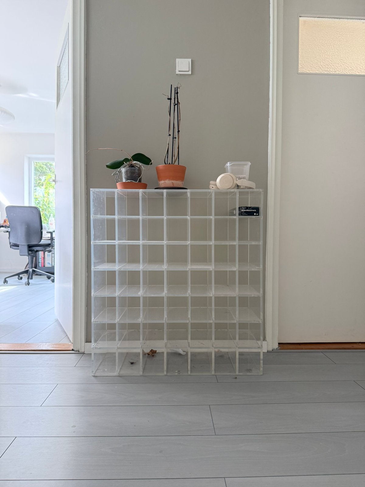 Plexiglas vakkenkast / vitrinekast / space-age, Ophalen, Zo goed als nieuw, 25 tot 50 cm, 50 tot 100 cm