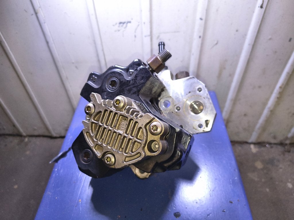 Bosch hogedrukpomp Toyota Yaris 1.4d4d 22100-33011, Ophalen of Verzenden, Gebruikt, Toyota