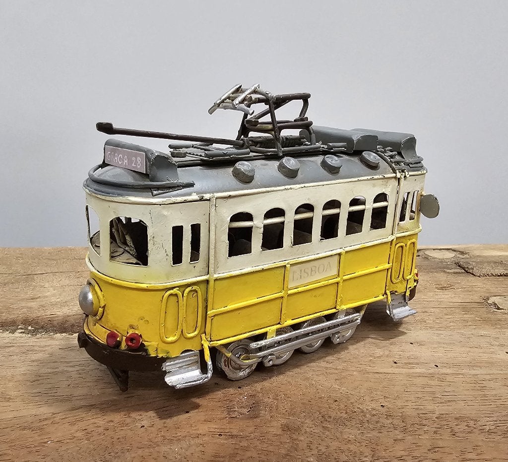 SCHAALMODEL - TRAM van LISSABON, Ophalen of Verzenden, Gebruikt, Tram, Schaalmodel