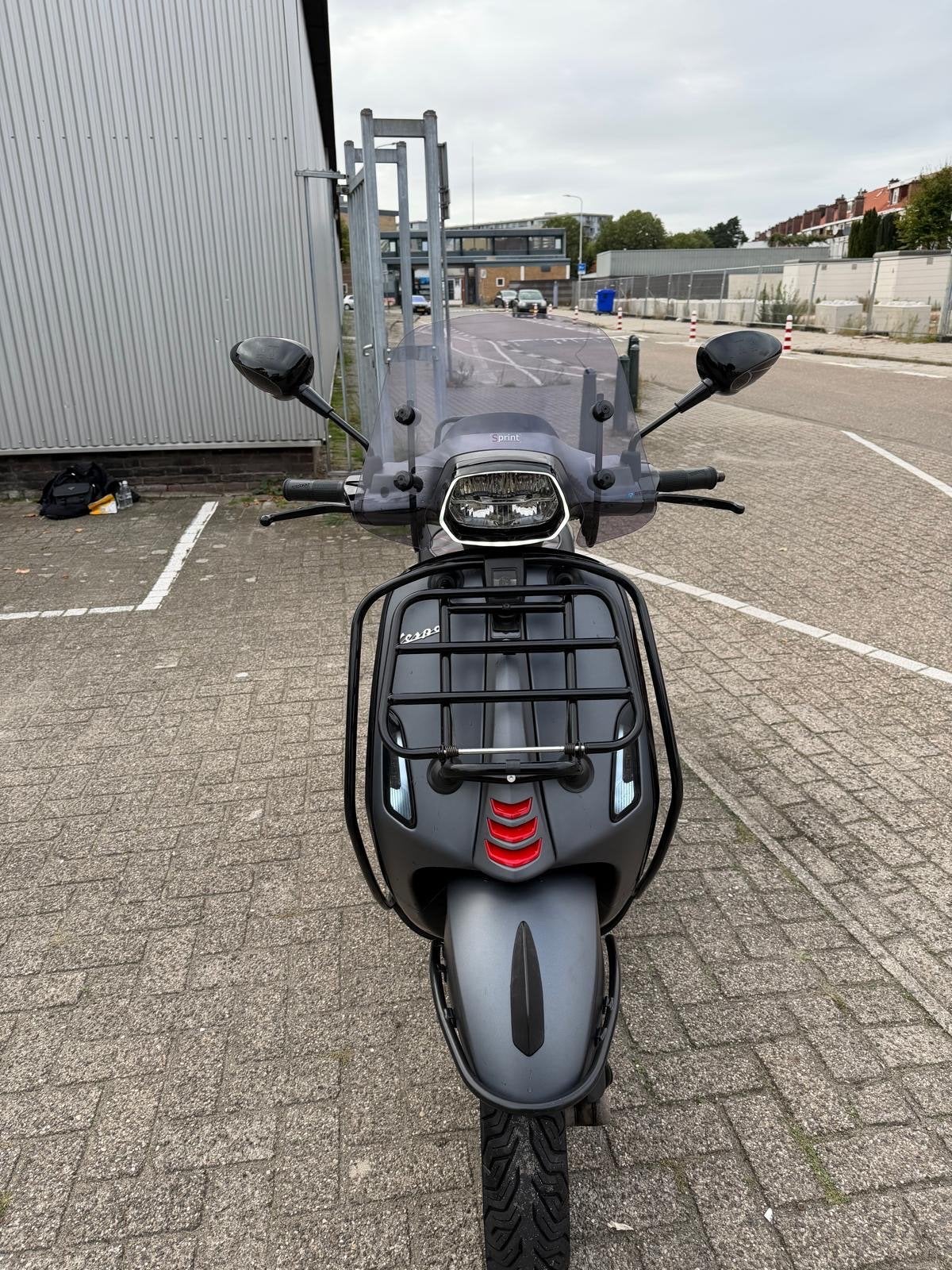 Vespa Sprint Sport Mat Grijs 2021, Ophalen, Gebruikt, Vespa S, Benzine