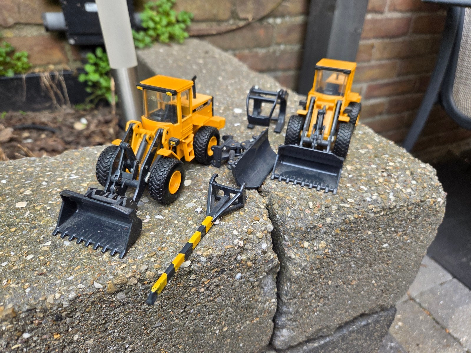 Joal Volvo L70C shovels, Ophalen of Verzenden, Zo goed als nieuw, Hijskraan, Tractor of Landbouw, Overige merken