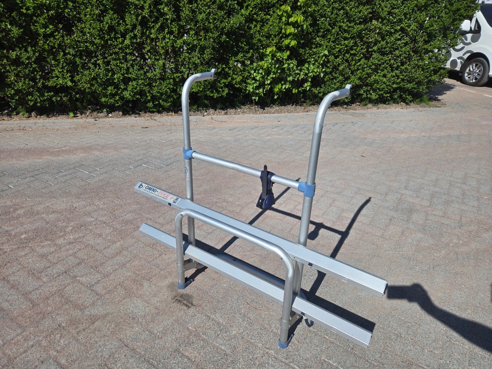 OMNI-BIKE+ Fietsendrager voor 2 fietsen op caravan, Caravans en Kamperen, Caravan accessoires, Ophalen of Verzenden, Gebruikt