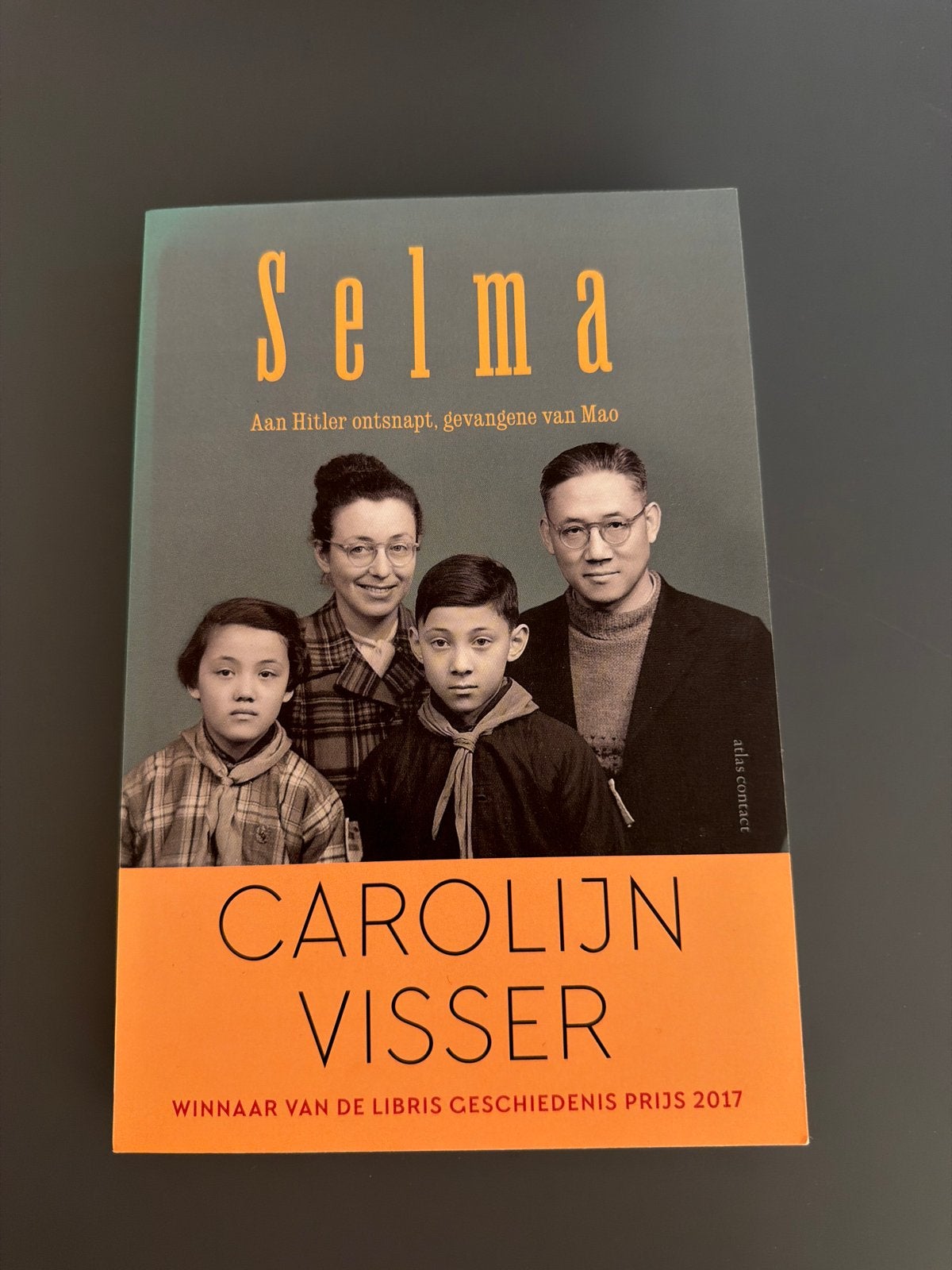 Selma: Aan Hitler ontsnapt, gevangene van Mao - Carolijn Vis, 20e eeuw of later, Ophalen of Verzenden, Zo goed als nieuw, Azië