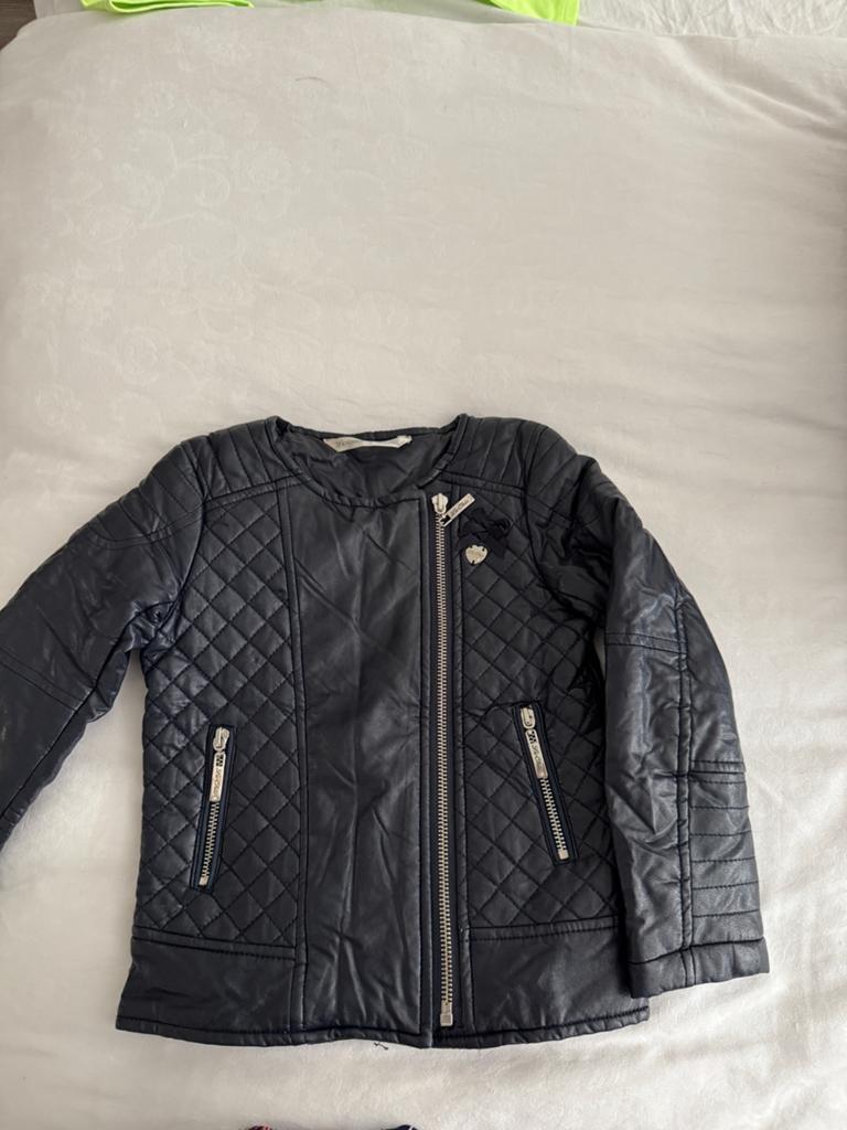 Le Chic vest/jasje maat 104 donkerblauw, Kinderen en Baby's, Kinderkleding | Maat 104, Ophalen of Verzenden, Zo goed als nieuw
