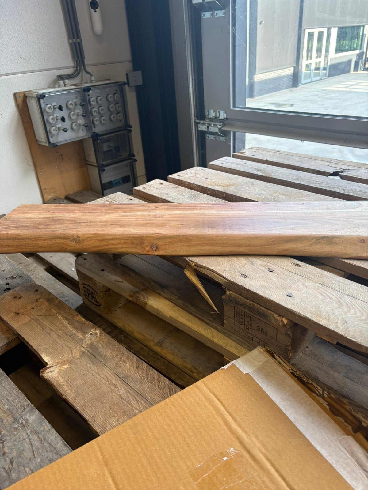 Hoyz - Wandplank Edge - 90cm Breed - Acaciahout - Bruin, Ophalen, Zo goed als nieuw