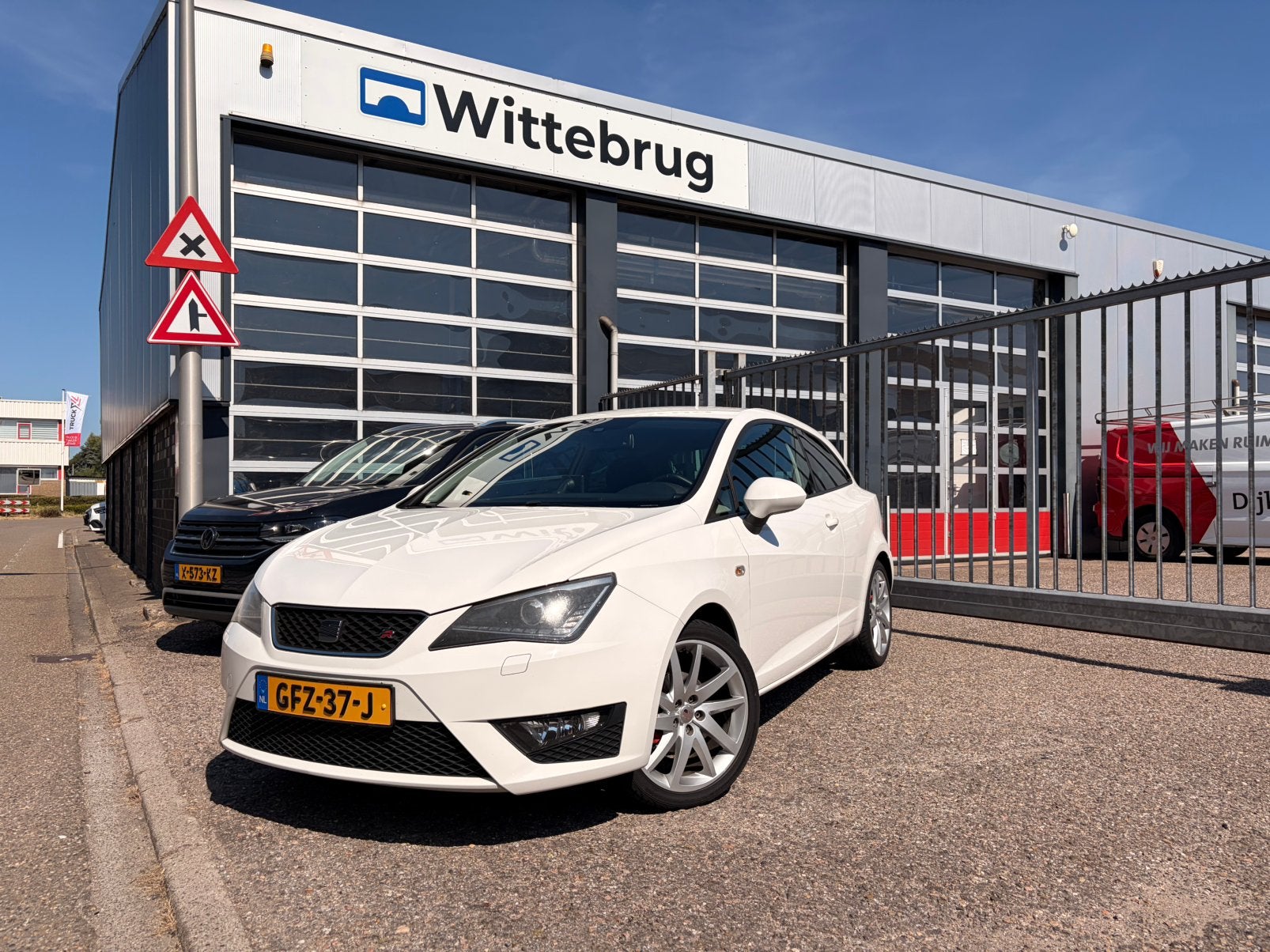 Seat Ibiza 1.2 TSI 105pk 2013 Wit, Auto's, Voorwielaandrijving, Stof, Zwart, 995 kg
