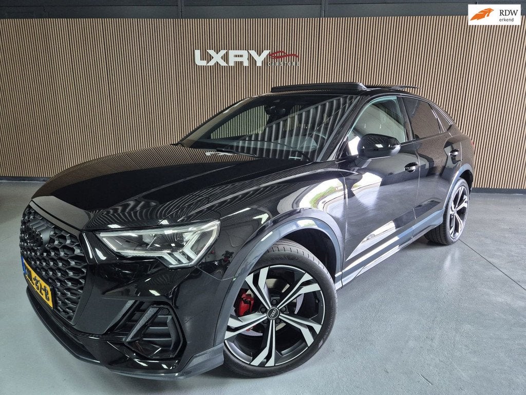 Audi Q3 Sportback 35 TFSI S Line | 3x S-Line | Clima| Pano |, 15 km/l, 150 pk, Leder en Stof, Zwart