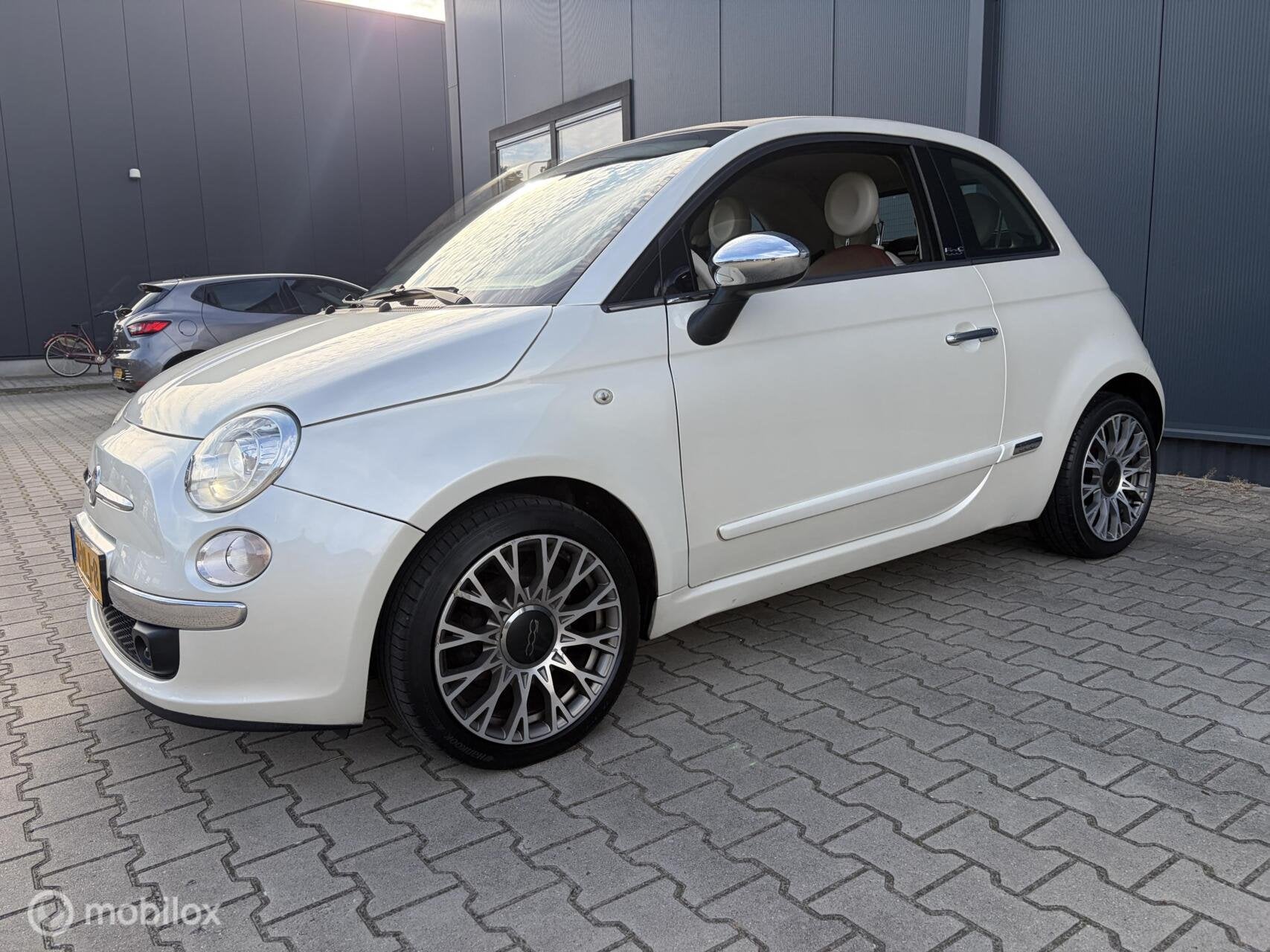 Fiat 500 C1.2 Rock Automaat Leer Xenon Navi Clima Nieuwe Apk, Auto's, Euro 5, Gebruikt, 1242 cc, 4 cilinders