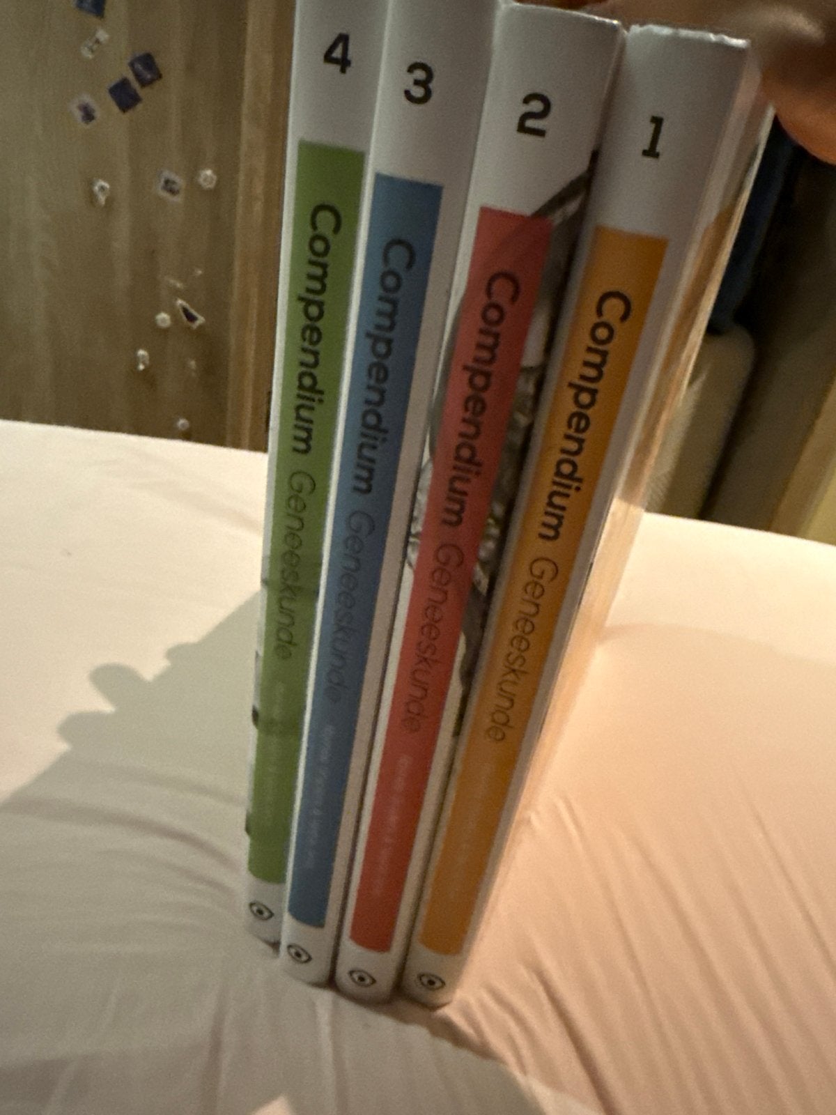 Compendium Geneeskunde - Complete set (4 delen), Boeken, Verzenden, Beta, Zo goed als nieuw, WO