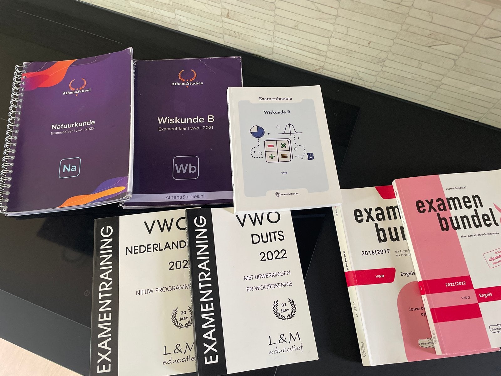 VWO Examenbundels en Examentraining: Natuurkunde, Wiskunde B, Ophalen of Verzenden, Gelezen, VWO, Natuurkunde
