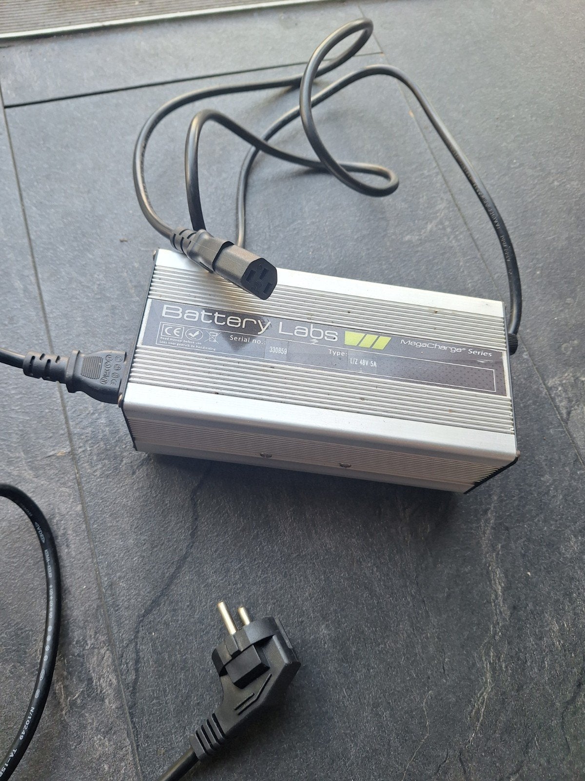 acculader lader 48v 5A, Ophalen of Verzenden, Gebruikt