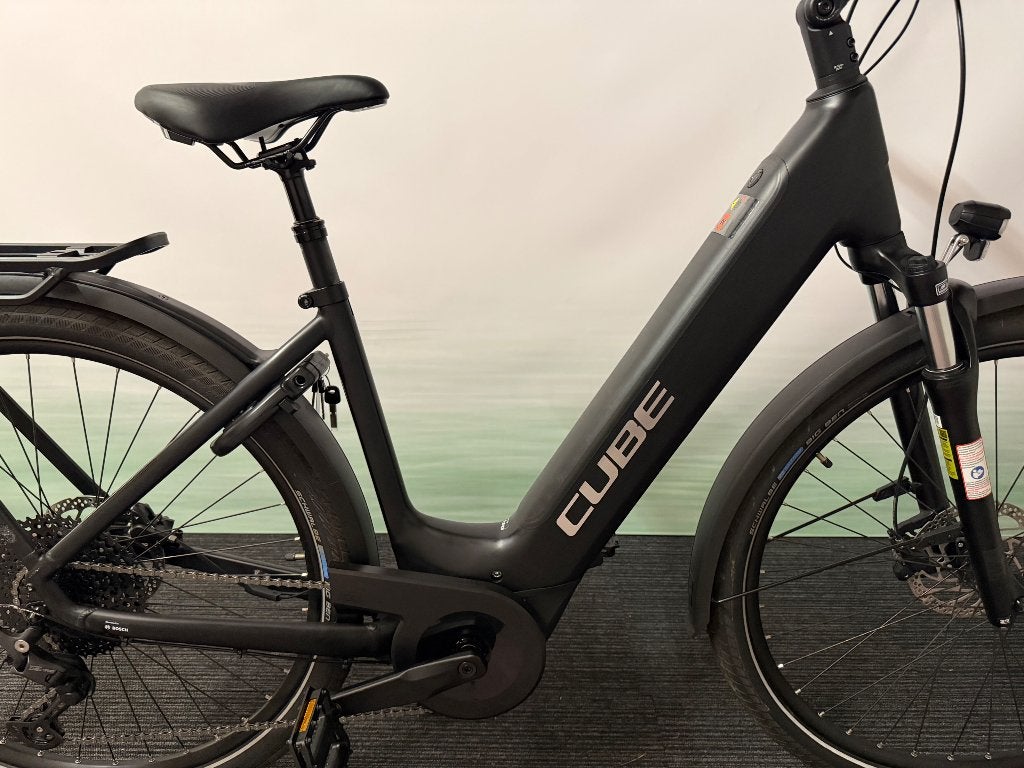 NIEUWSTAAT CUBE Touring Hybrid Pro - 204KM - Garantie, Ophalen, Cube, Zo goed als nieuw, 47 tot 51 cm
