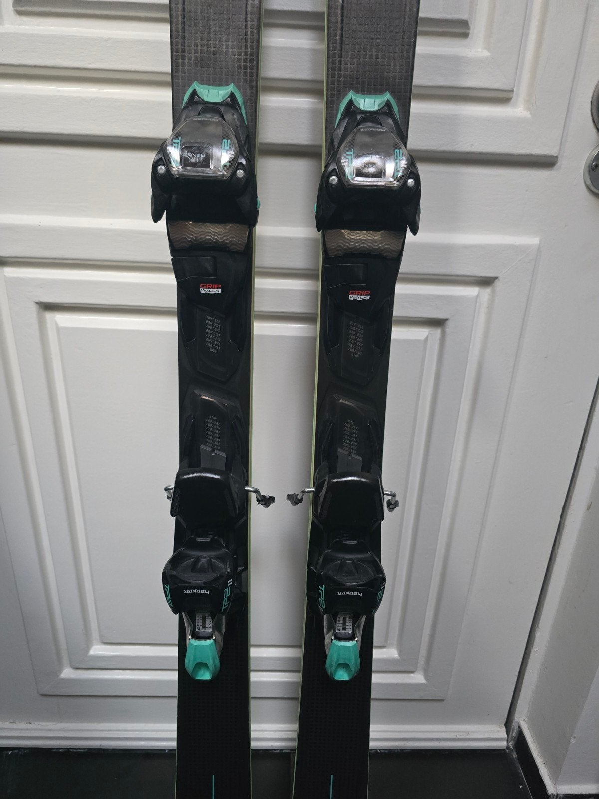 162cm NORDICA BELLE 72 DC DAMES ALL ROUND CARVE CARBON, 160 tot 180 cm, Ophalen of Verzenden, Zo goed als nieuw, Carve