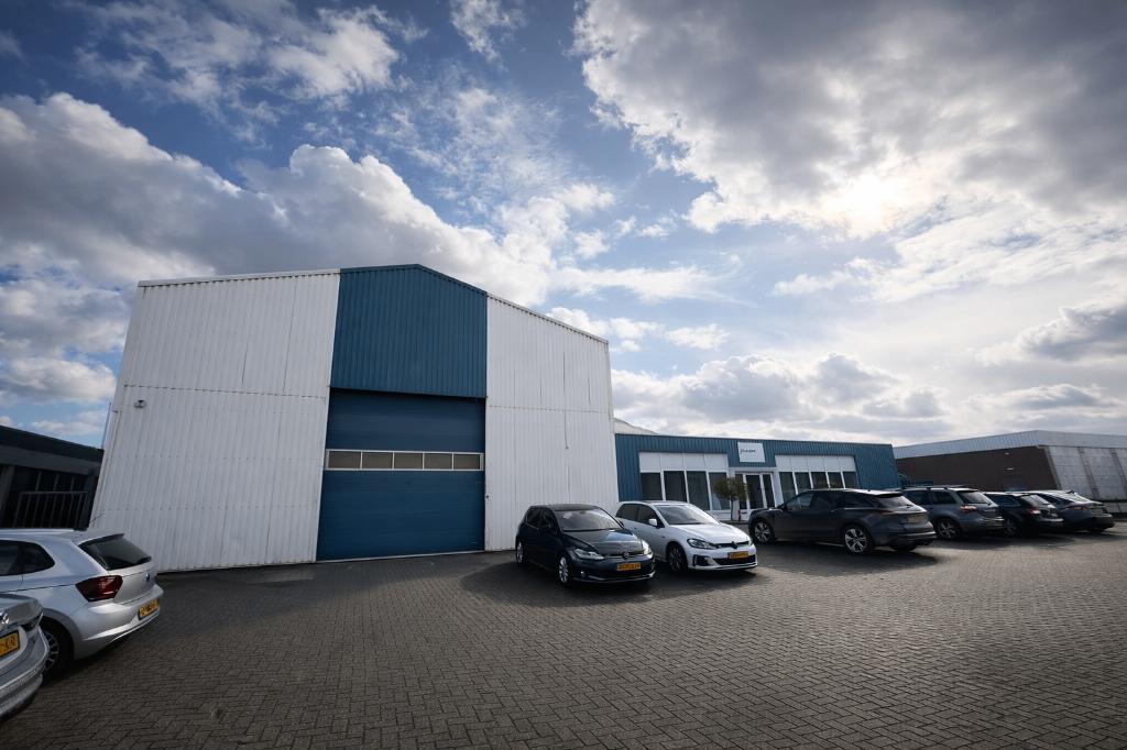 Te koop: Beleggingsobject I Bedrijfsruimte met huurder, 3518 m², Belegging, Bedrijfsruimte