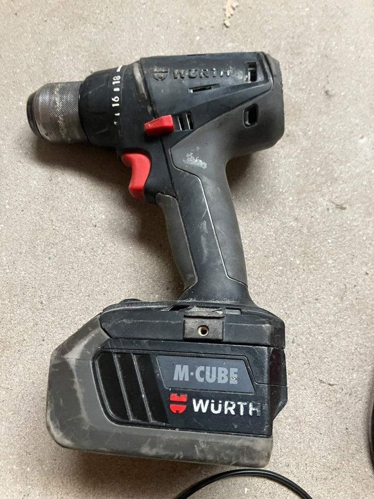 Wurth M-CUBE Accuschroefmachine, slijptol + lader, Doe-het-zelf en Verbouw, Gebruikt, Variabele snelheid, Ophalen of Verzenden