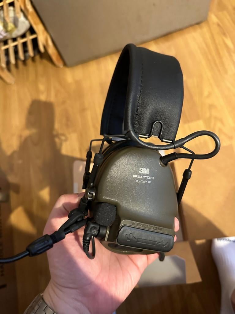 Peltor XPI Comtac actieve koptelefoon met kabel en microfoon, Ophalen
