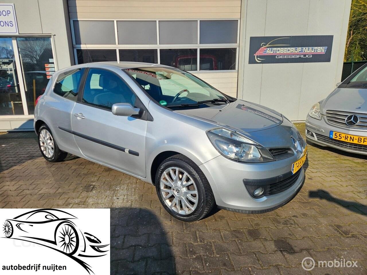 Renault Clio 1.4-16V Dynamique Luxe, Auto's, Renault, Voorwielaandrijving, Gebruikt, Startonderbreker, 4 cilinders