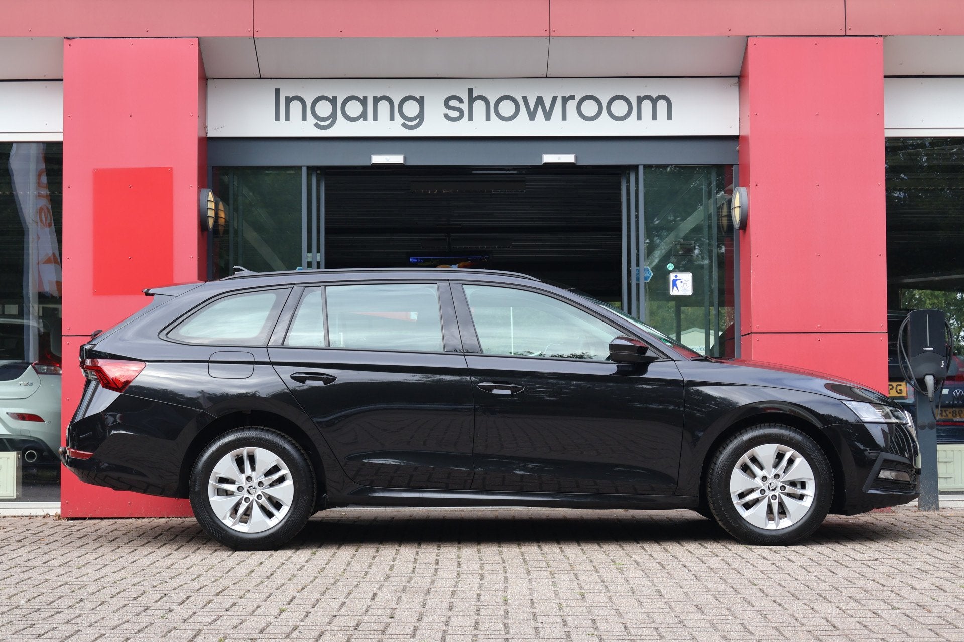 Skoda Octavia Combi 1.0 e-TSI Business Edition | Virtual Coc, Stof, Gebruikt, Parkeersensor, 1257 kg
