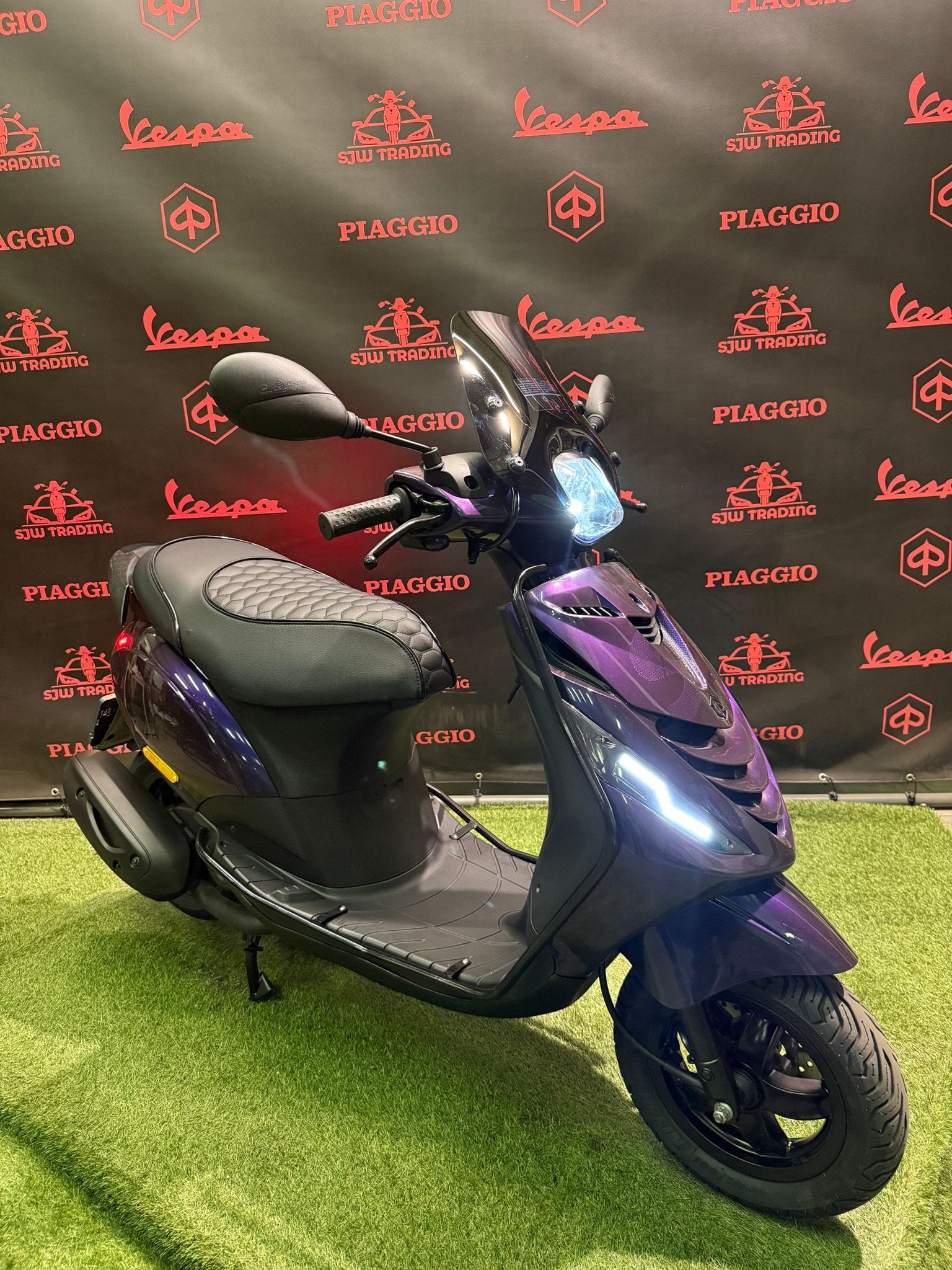 Piaggio Zip 2025 Brom SP Mystic Purple / RS Zadel / Garantie, -, Maximaal 45 km/u, -, Zip