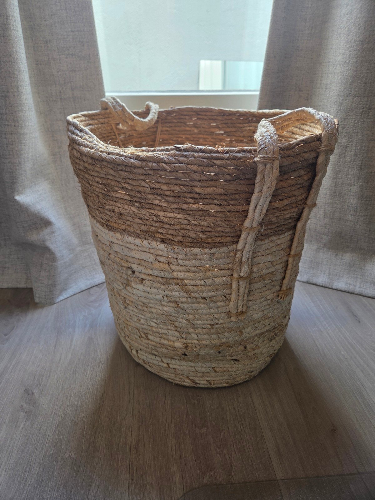 Mand zandkleur, Ophalen, Rond, Riet