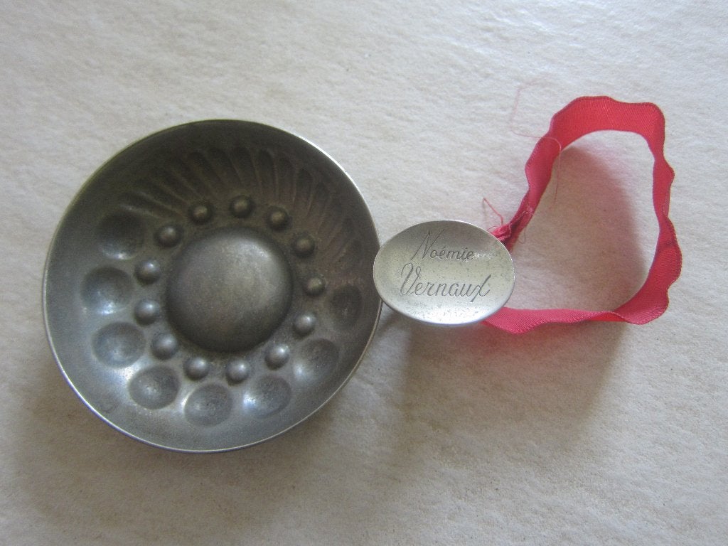 oud wijnproefschaaltje Tastevin NOEMIE VERNAUX bourgogne, Ophalen of Verzenden, Zo goed als nieuw, Overige gebieden, Overige typen