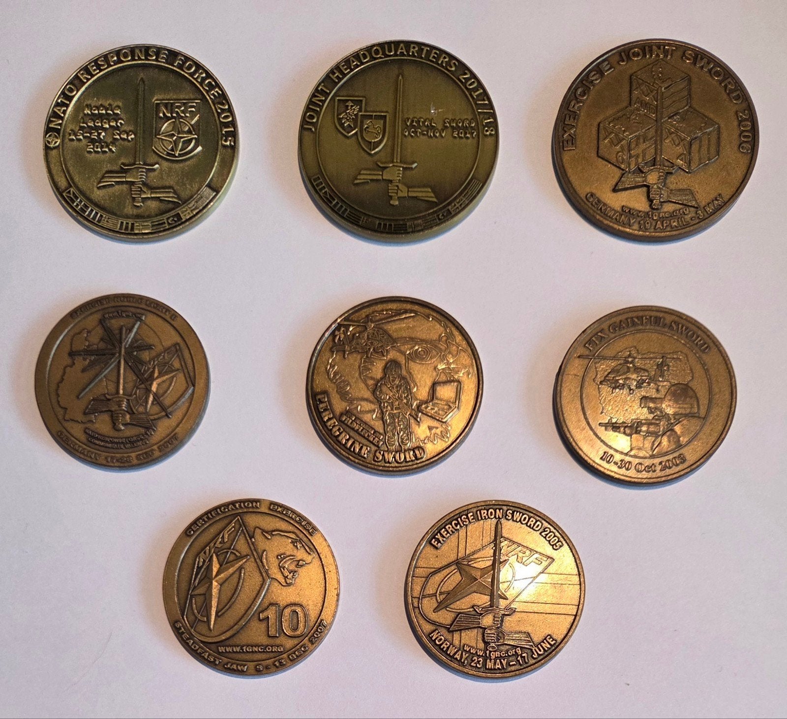 8 verschillende Herinnering coins 1(GE/NL), Ophalen of Verzenden, Landmacht, Nederland, Embleem of Badge