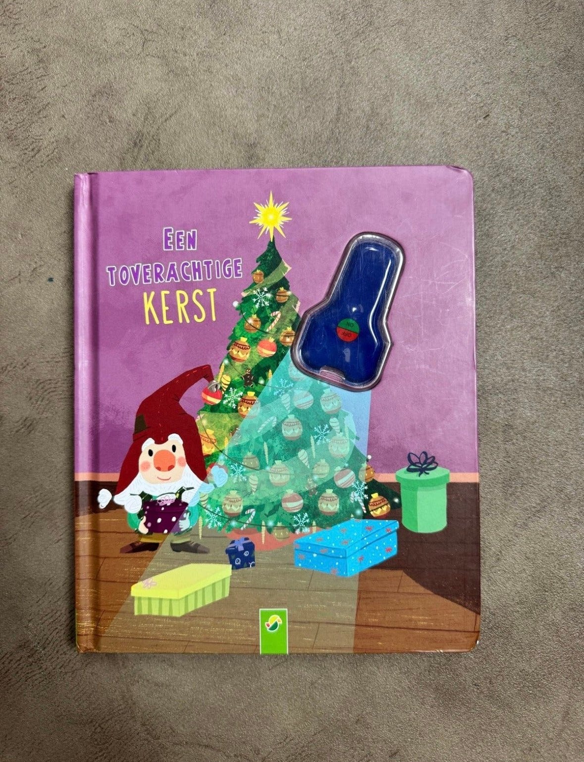 Betoverend Kerst Zoekboek met UV-Zaklamp, Boeken, Uitklapboek, Jongen of Meisje, Ophalen of Verzenden, Zo goed als nieuw
