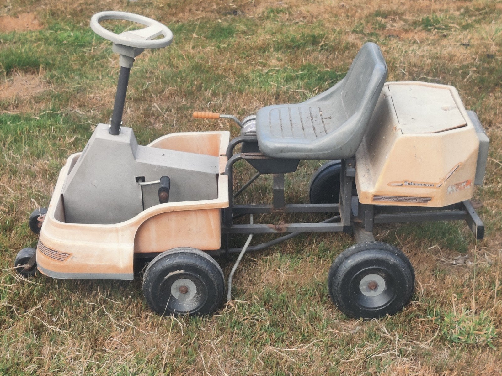 Husqvarna zitmaaier vintage oldtimer voor kinderen, Ophalen, Gebruikt, Overige merken