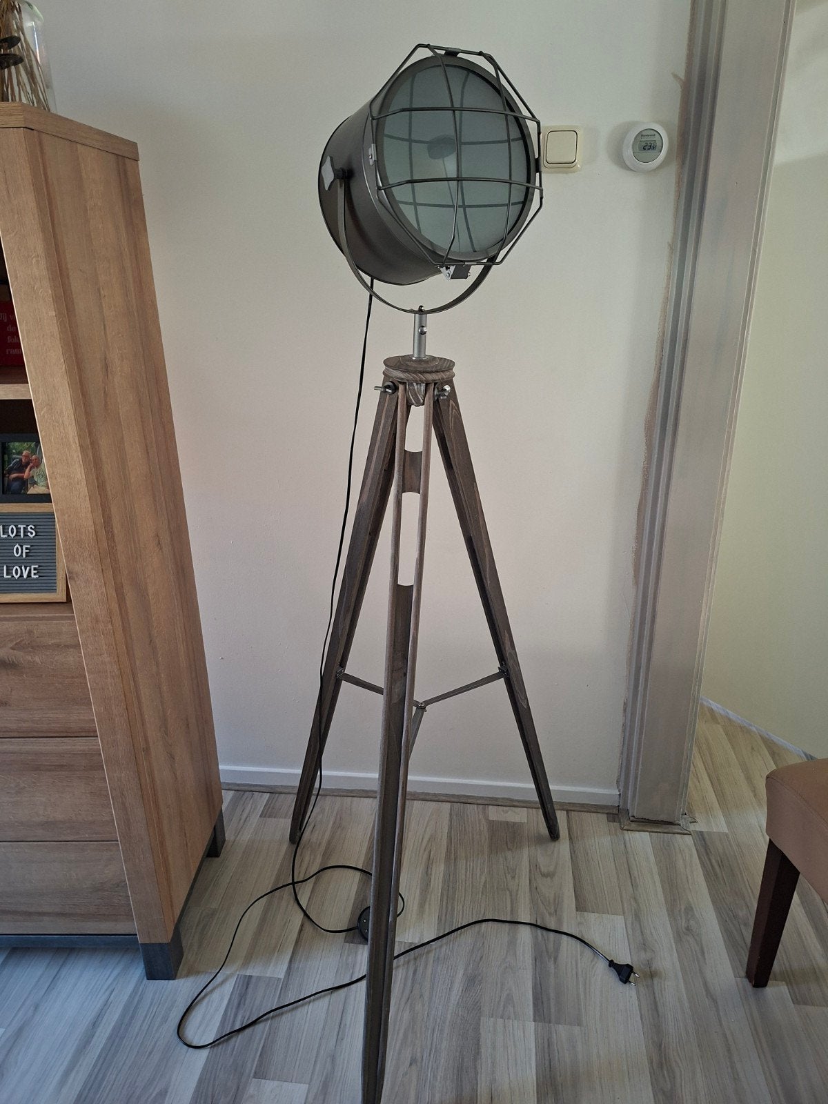 Stoere industriële vloerlamp op statief, Zo goed als nieuw, Industrieel, Vintage, 150 tot 200 cm, Hout