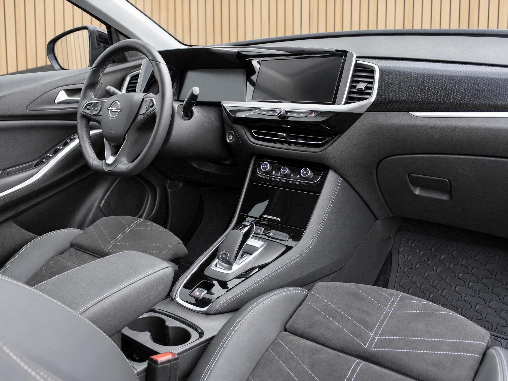 Opel Grandland 1.2T 130 Ultimate Automaat | Camera/Alcantara, Auto's, 12 maanden, 15 km/l, Gebruikt, Euro 6